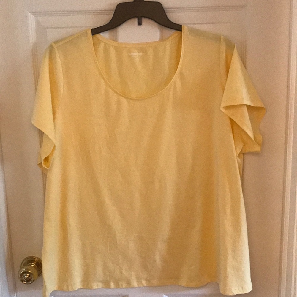 Scoop neck T-Shirt